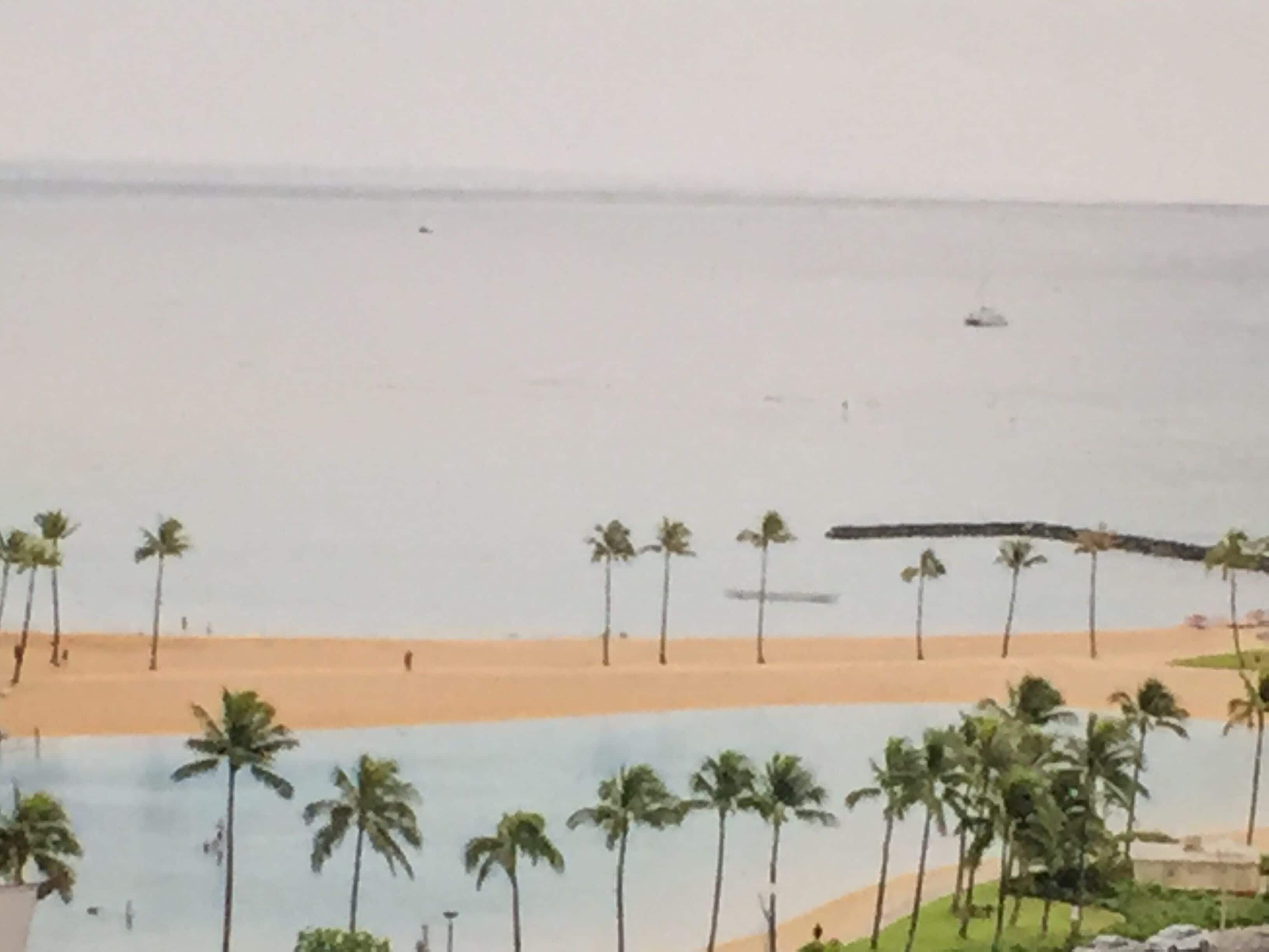 Beach nearby, sun-loungers, beach towels