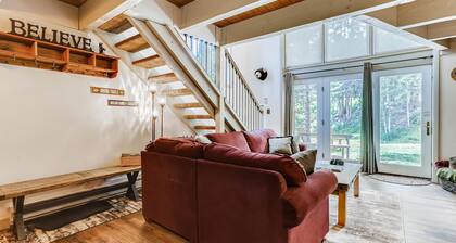 Cozy & close-in location, a true ski-in and ski out location! Great Snow!!