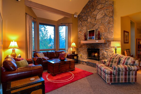 Smart TV, fireplace, video games, DVD player