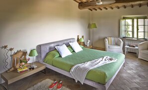 5 soverom, safe på rommet, strykejern/-brett og wi-fi