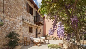 Unclassified image, 5 of 40, button - Traditional Elegant Cretan Mansion (Chania)