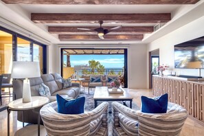 Smart TV, DVD player, stereo