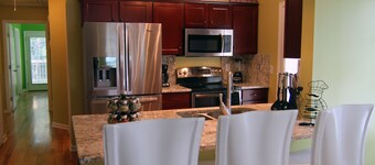 Cozy, Modern, Safe, Quiet Neighborhood, Minutes From Nashville's Top Attractions