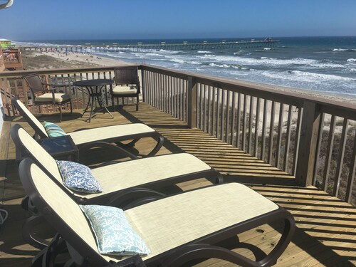 Panoramic Oceanfront home on Emerald Island. Close to everything!!