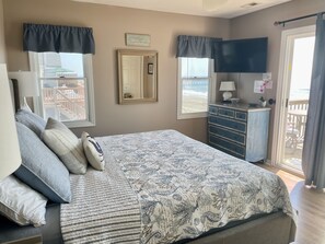 5 bedrooms, iron/ironing board, free WiFi, bed sheets