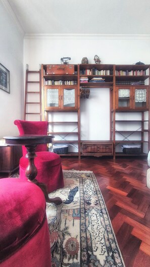 Interior - appartamento Fiore big , romantic with Terrace WİFİ AC and 2 rooms for family (Roma)