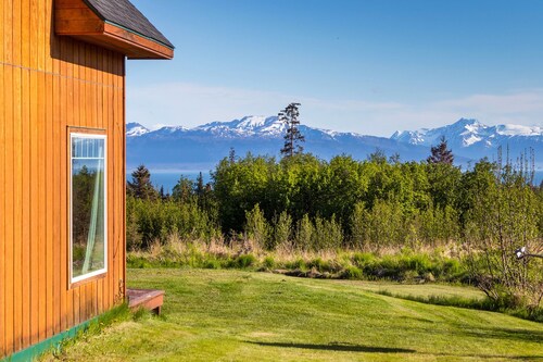 Enjoy The Views Of The Spit, Kachemak Bay And The Glaciers.