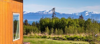 Enjoy The Views Of The Spit, Kachemak Bay And The Glaciers.