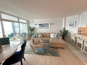 Smart TV, fireplace, DVD player, books