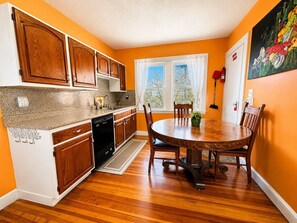 Dining - Sunny 4 Bed/2 Bath Victorian Oasis in the City! (Boston)