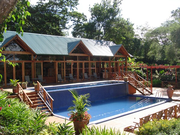 Alberca al aire libre