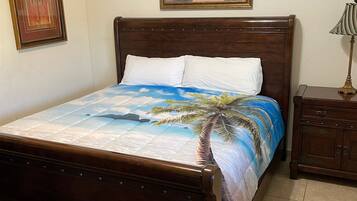 3 bedrooms, in-room safe, WiFi, bed sheets