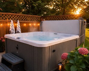Outdoor spa tub - Peaceful Farm Retreat on 117 Acres | Private Apartment, Hot Tub, Wide-Open Skies (Lynden)
