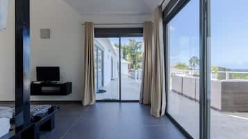 5 habitaciones, cuna de viaje, wifi gratis y ropa de cama