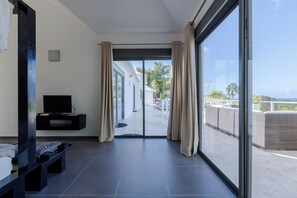 5 slaapkamers, reisbedje, gratis wifi, beddengoed