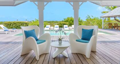 Whispers of the Caribbean: Villa Azur’s Private Pool, Jacuzzi & Timeless Luxury