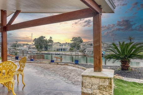Terrace/patio. Shiver Me Timbers! Reserve Casa Ahoy NOW!