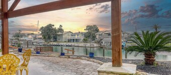 Shiver Me Timbers! Reserve Casa Ahoy NOW!