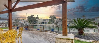 3 bedroom accommodation in Rockport
