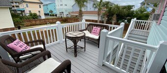 Beautiful 3 Bedroom Home with optional additional MIL suite