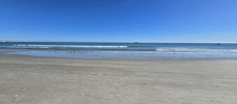 Oceanfront Condo | Beach Access | Rocket Launches