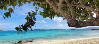 Island Time on Sapphire Beach, Beach level walkout, Bldg A
