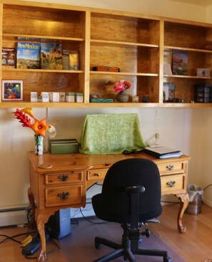 Interior - Enjoy Wildlife from Your Rocking Chair and Swinging Bench on Front Porch (Silver City)