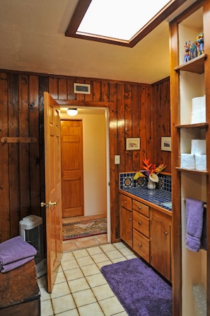 Interior - Enjoy Wildlife from Your Rocking Chair and Swinging Bench on Front Porch (Silver City)