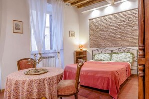 1 bedroom, desk, iron/ironing board, travel crib - Top Location in the Historical Center of Rome Piazza Navona - Vatican; WiFi A/C (rome)