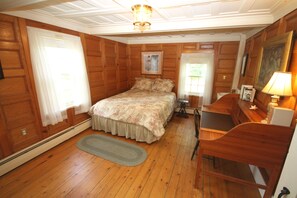 10 bedrooms, desk, iron/ironing board, travel cot