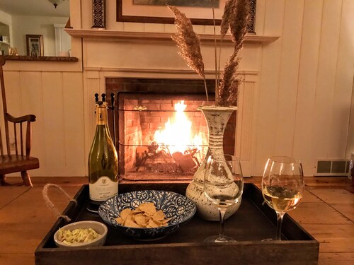 Private Beach on Nantucket Sound - Walk to Beach, Town, Harbor!