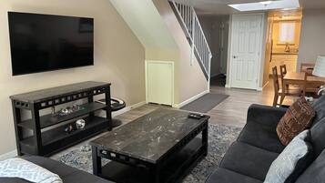 Smart TV, DVD player
