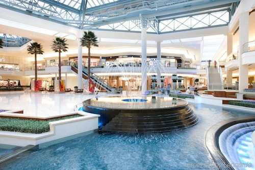 PGA National Private Entrance Condo - Golf Course Views -Renovated 2023