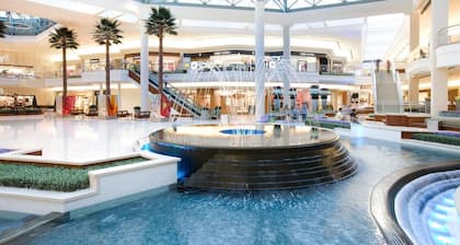 PGA National Private Entrance Condo - Golf Course Views -Renovated 2023