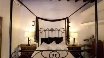 5 Schlafzimmer, Bügeleisen/Bügelbrett, kostenloses WLAN, Bettwäsche