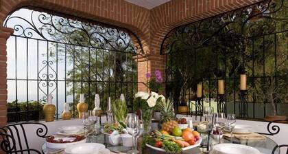 Affordable Luxury 2,520 wk Maid 5BR 5Bath,VIP PickUp Available cancell insurance