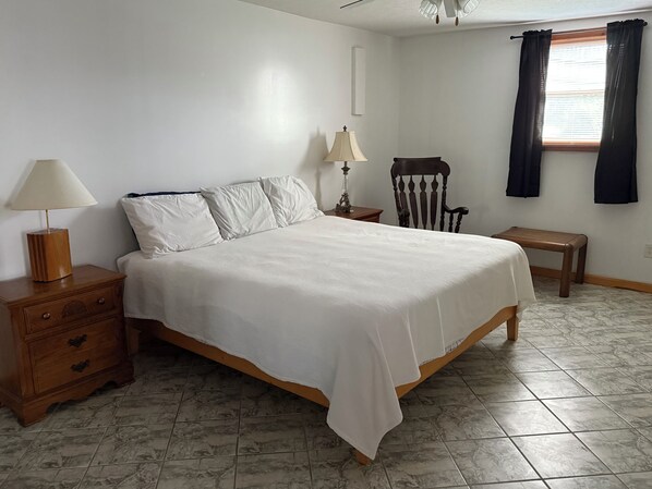 1 bedroom, iron/ironing board, free WiFi, bed sheets