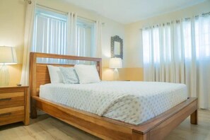 5 habitaciones, tabla de planchar con plancha y wifi gratis