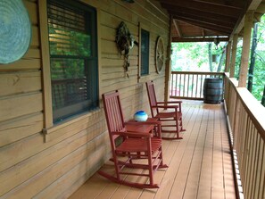 Property grounds - Book Your Summer! Easy Trvl Roads! Near DW, Island, Gatlinburg, & Pkwy-Pvt Prkng (Pigeon Forge)