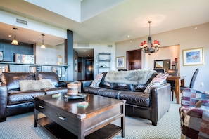 Smart TV, fireplace, DVD player, books
