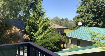 Golf Course Guesthouse , Friday Harbor, San Juan Isl.
