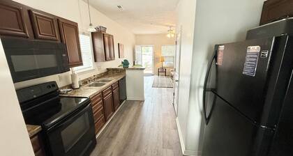 MRV73, cabaña de 3 dormitorios, 1 cuadra de la playa!