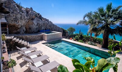 “Discover One of the BEST Villas in Andalusia” The Times UK 