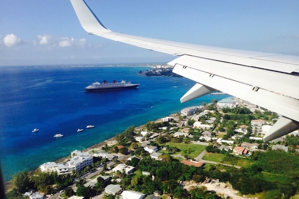 The Jewel of the Caribbean. (i-phone image landing from Miami)