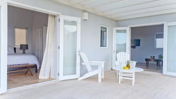 1 slaapkamer, een kluis op de kamer, een strijkplank/strijkijzer