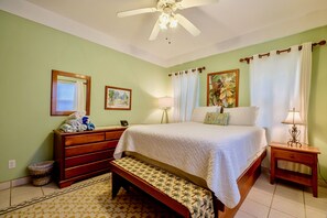 3 Schlafzimmer, Zimmersafe, Bügeleisen/Bügelbrett, Reisekinderbett