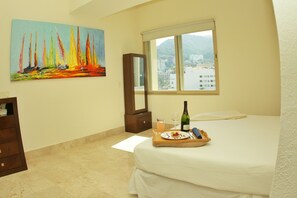 3 bedrooms, iron/ironing board, WiFi, bed sheets - Beachfront Panoramic Oceanview Modern Luxury (Old Town Romantic Zone) (Puerto Vallarta)