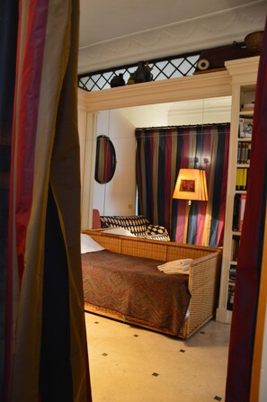 4 bedrooms, memory-foam beds, iron/ironing board, free WiFi