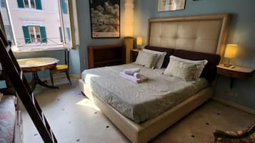 4 bedrooms, memory-foam beds, iron/ironing board, free WiFi