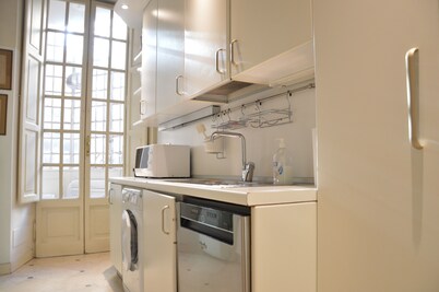  Large House in the City Center of Rome | 4BR/3BA | Ideal for Families & Groups